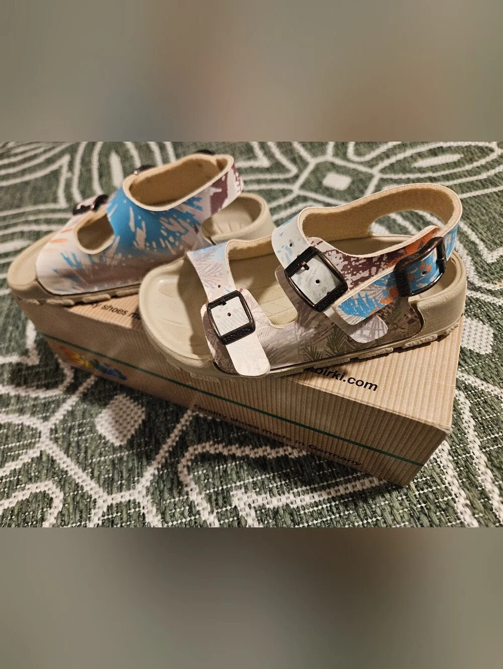 NIB Vintage Birki’s by Birkenstock Aruba Kids Sandals Palm Taupe EU 28 / US 10